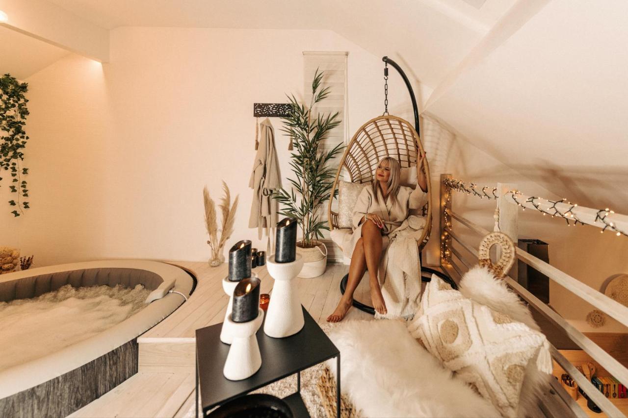 Lodge La Story *